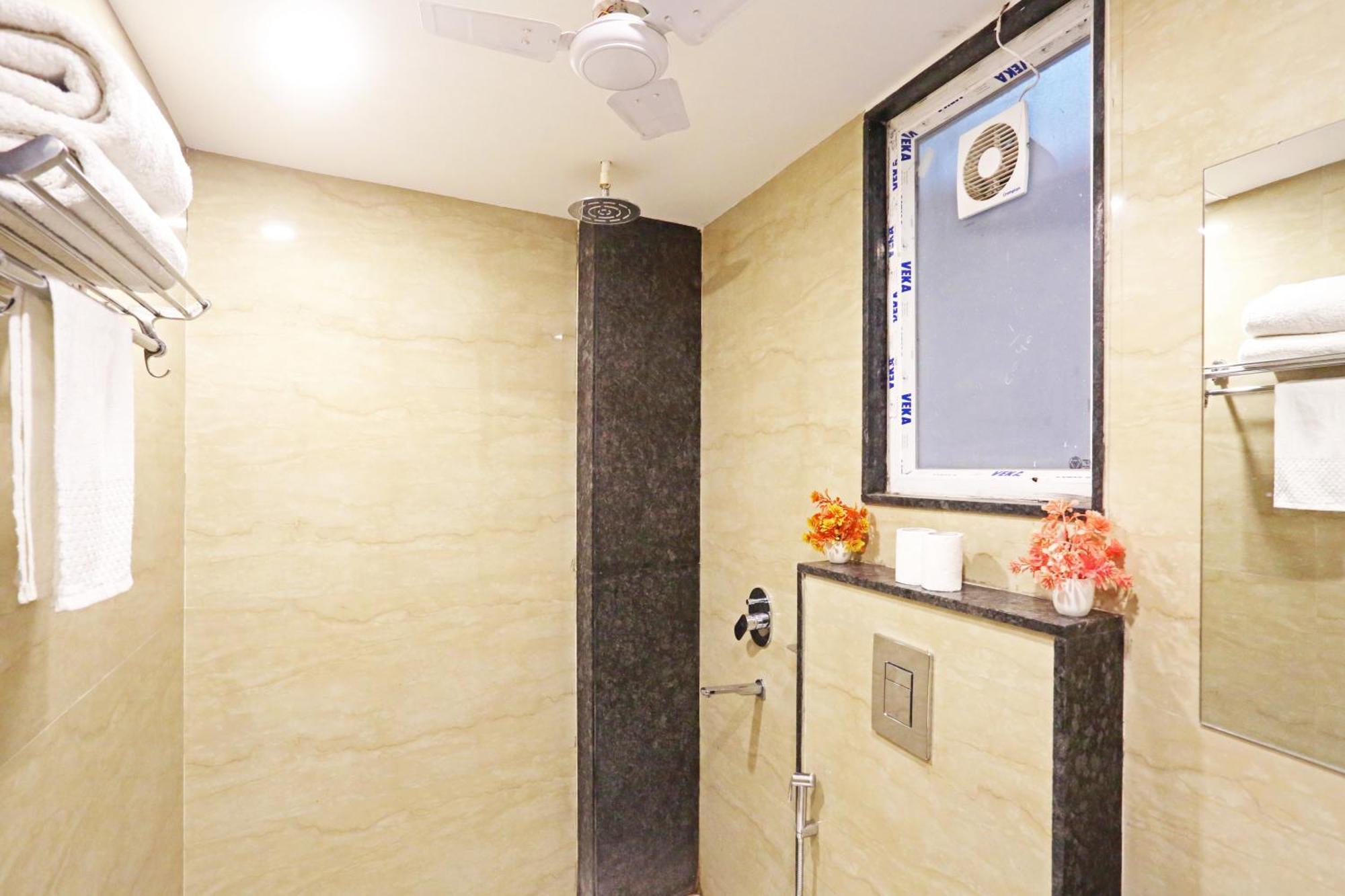 Hotel Mayfair Just A Minute Away From New Delhi Railway Station And Connaught Place Kültér fotó